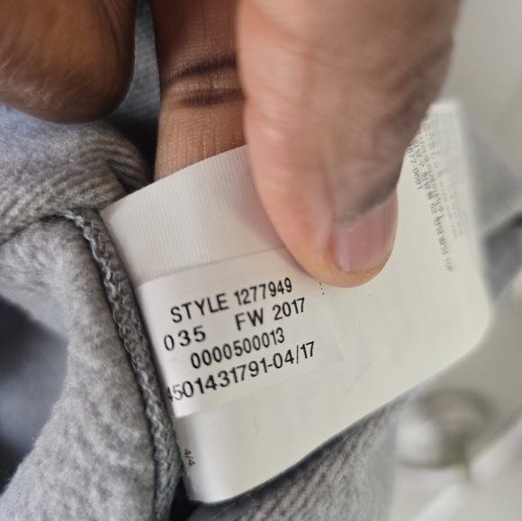 $65 Under Armour Vest Womens Small Gray Zip Up Loose Fit Cold Gear Outdoor - Picture 9 of 12